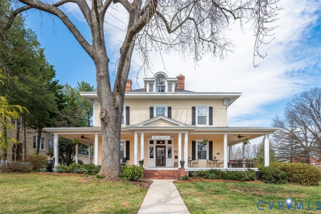 517 Longwood Avenue, Bedford, VA 24523 Main Photo