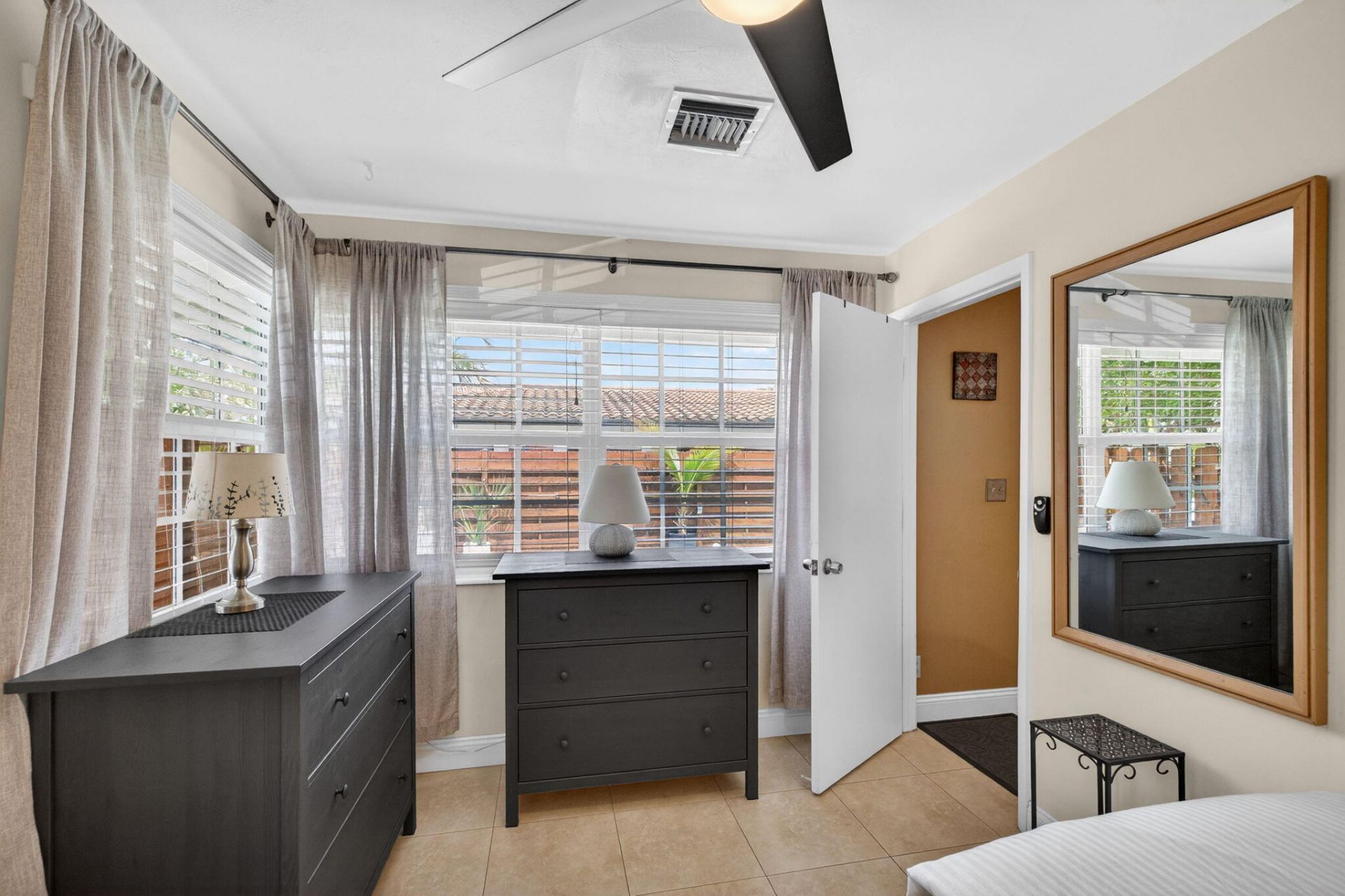 4532 Poinciana Street, Lauderdale by the Sea, FL 33308 Photo