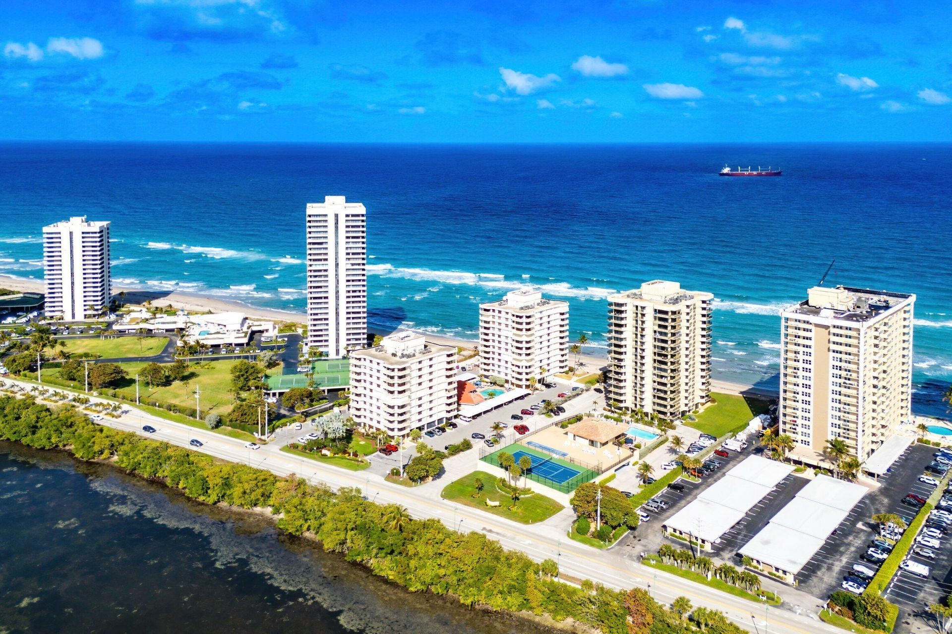 5480 N Ocean Drive, Unit A1c, Singer Island, FL 33404 Photo