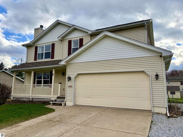 13422 Jennifer Drive, Perry, MI 48872