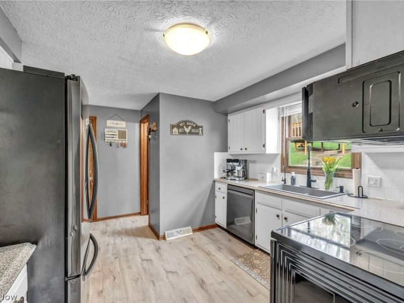 4629 Middlebranch Avenue NE, Canton, OH 44705 Photo 9