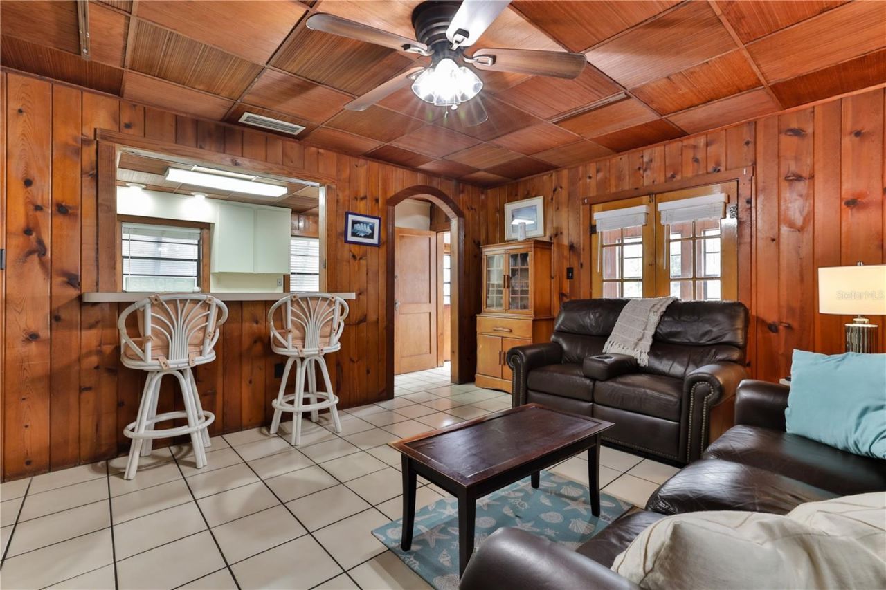 314 Due East Street, New Smyrna Beach, FL 32169 Photo