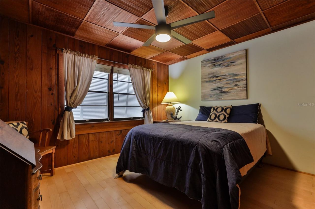 314 Due East Street, New Smyrna Beach, FL 32169 Photo