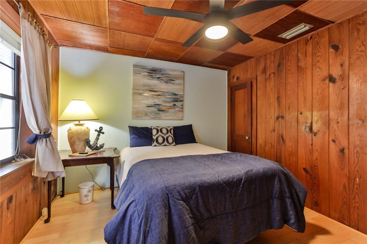 314 Due East Street, New Smyrna Beach, FL 32169 Photo