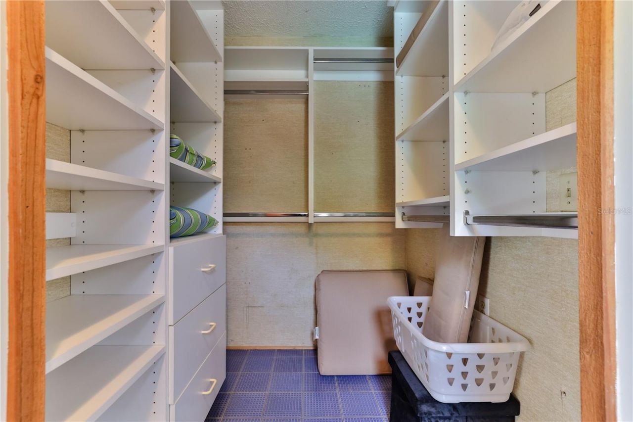 314 Due East Street, New Smyrna Beach, FL 32169 Photo