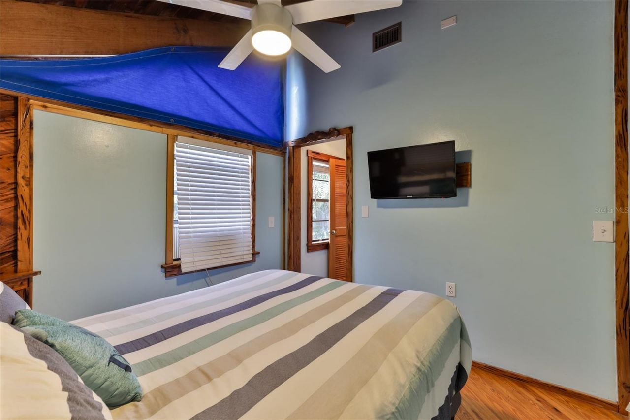 314 Due East Street, New Smyrna Beach, FL 32169 Photo