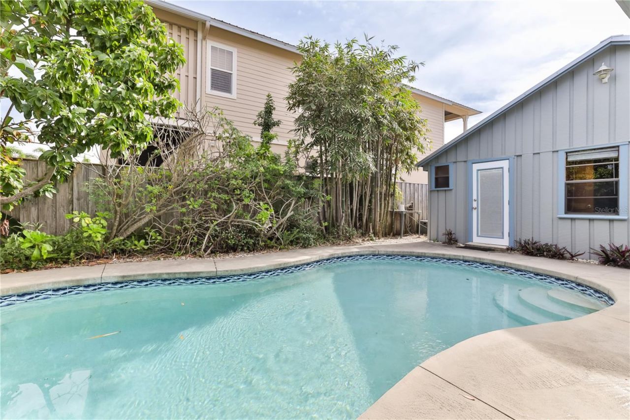314 Due East Street, New Smyrna Beach, FL 32169 Photo