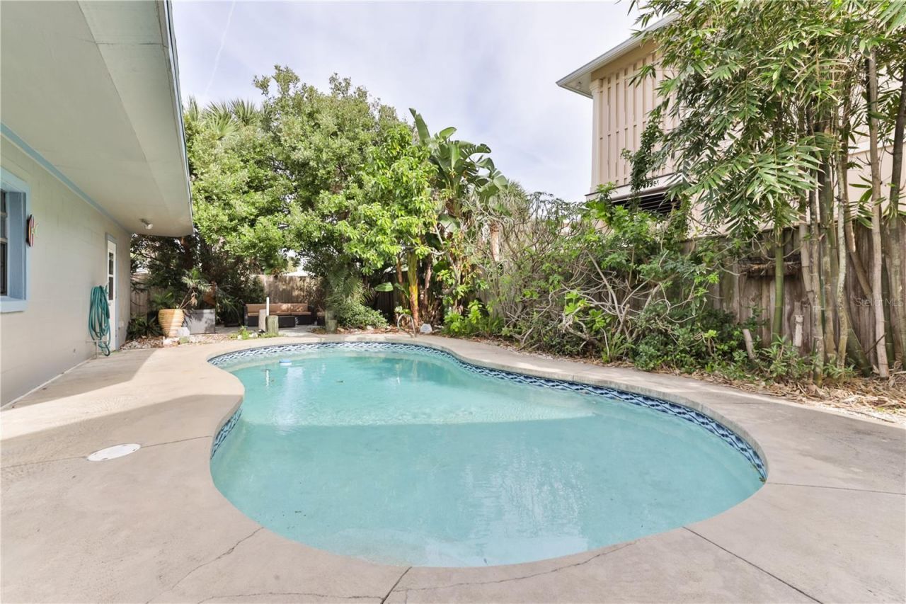 314 Due East Street, New Smyrna Beach, FL 32169 Photo