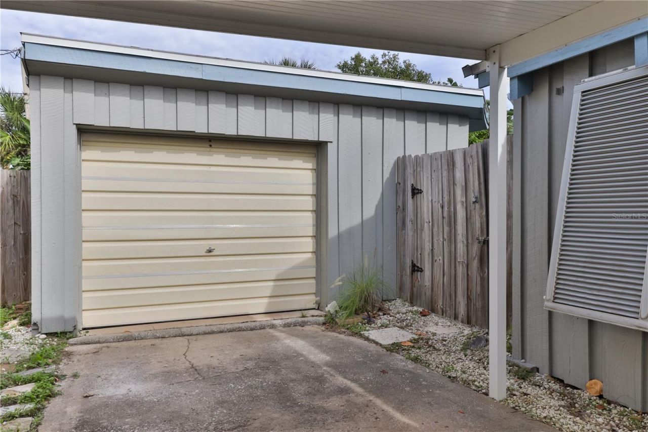 314 Due East Street, New Smyrna Beach, FL 32169 Photo