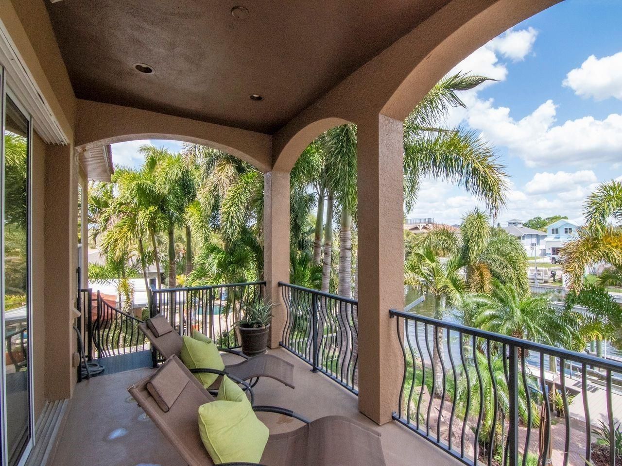 507 Driftwood Drive E, Palm Harbor, FL 34683 Photo