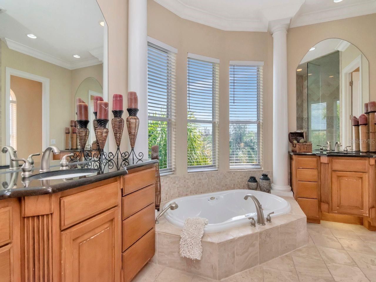 507 Driftwood Drive E, Palm Harbor, FL 34683 Photo