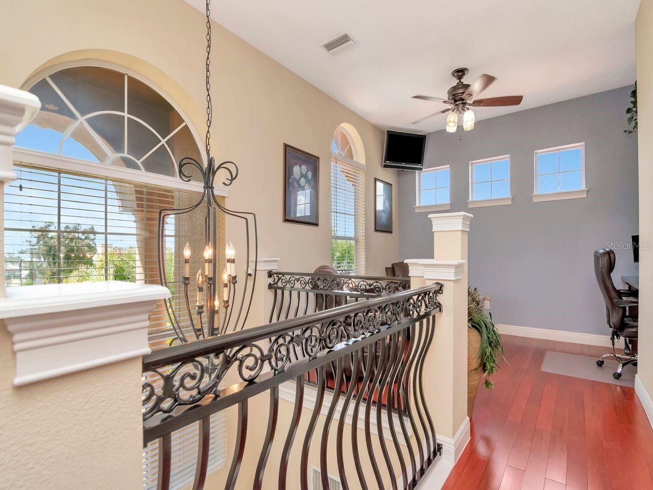 507 Driftwood Drive E, Palm Harbor, FL 34683 Photo