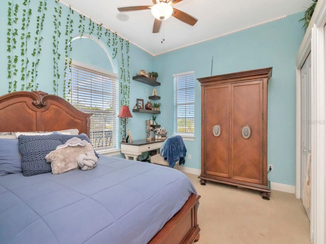 507 Driftwood Drive E, Palm Harbor, FL 34683 Photo