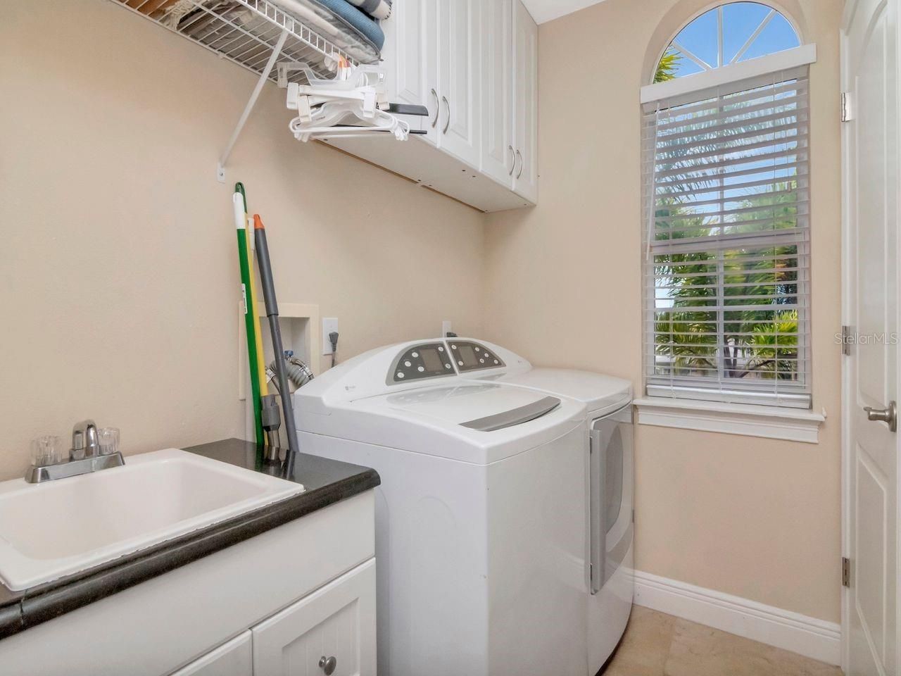 507 Driftwood Drive E, Palm Harbor, FL 34683 Photo