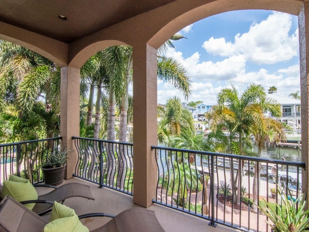 507 Driftwood Drive E, Palm Harbor, FL 34683 Photo