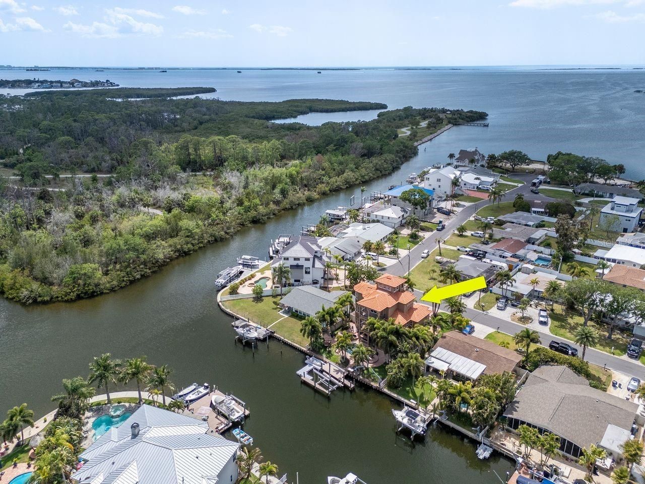 507 Driftwood Drive E, Palm Harbor, FL 34683 Photo