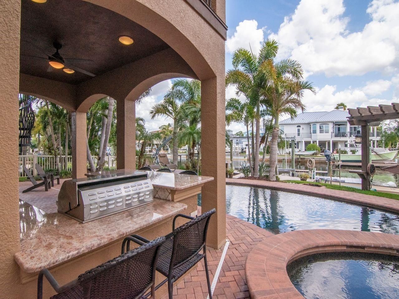 507 Driftwood Drive E, Palm Harbor, FL 34683 Photo