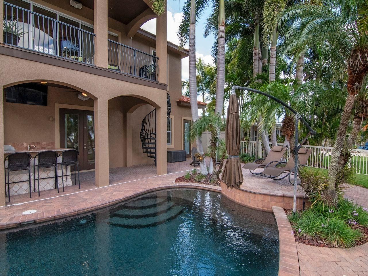 507 Driftwood Drive E, Palm Harbor, FL 34683 Photo