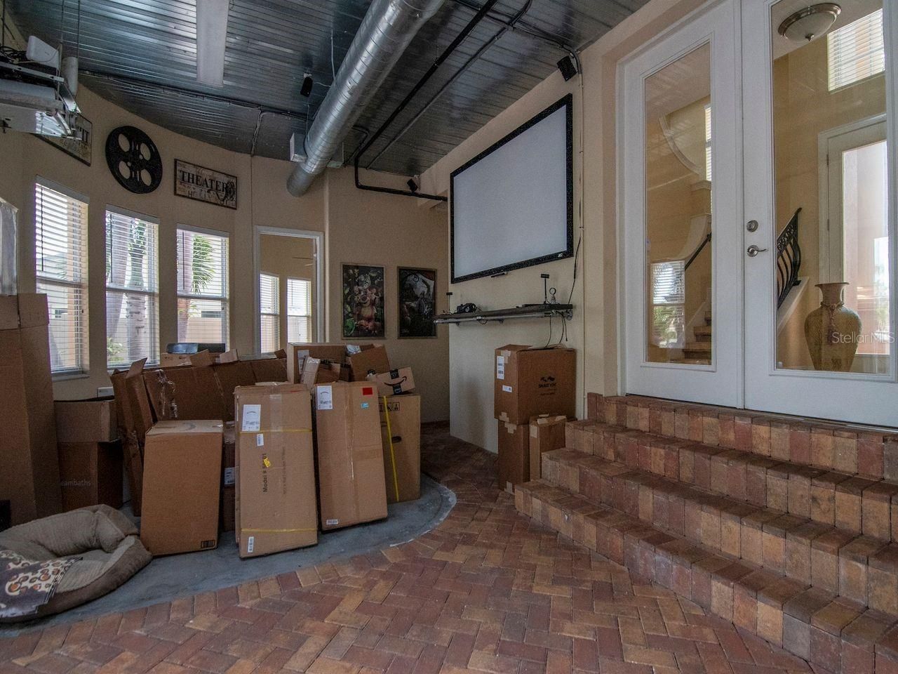 507 Driftwood Drive E, Palm Harbor, FL 34683 Photo