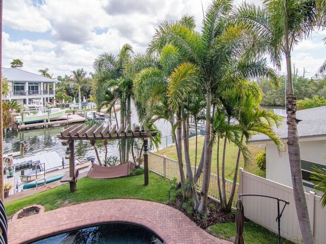 507 Driftwood Drive E, Palm Harbor, FL 34683 Photo