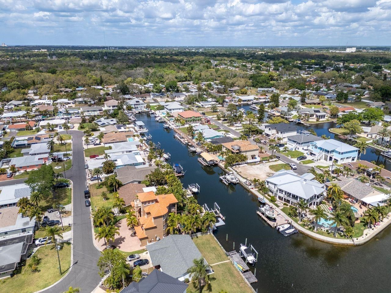 507 Driftwood Drive E, Palm Harbor, FL 34683 Photo