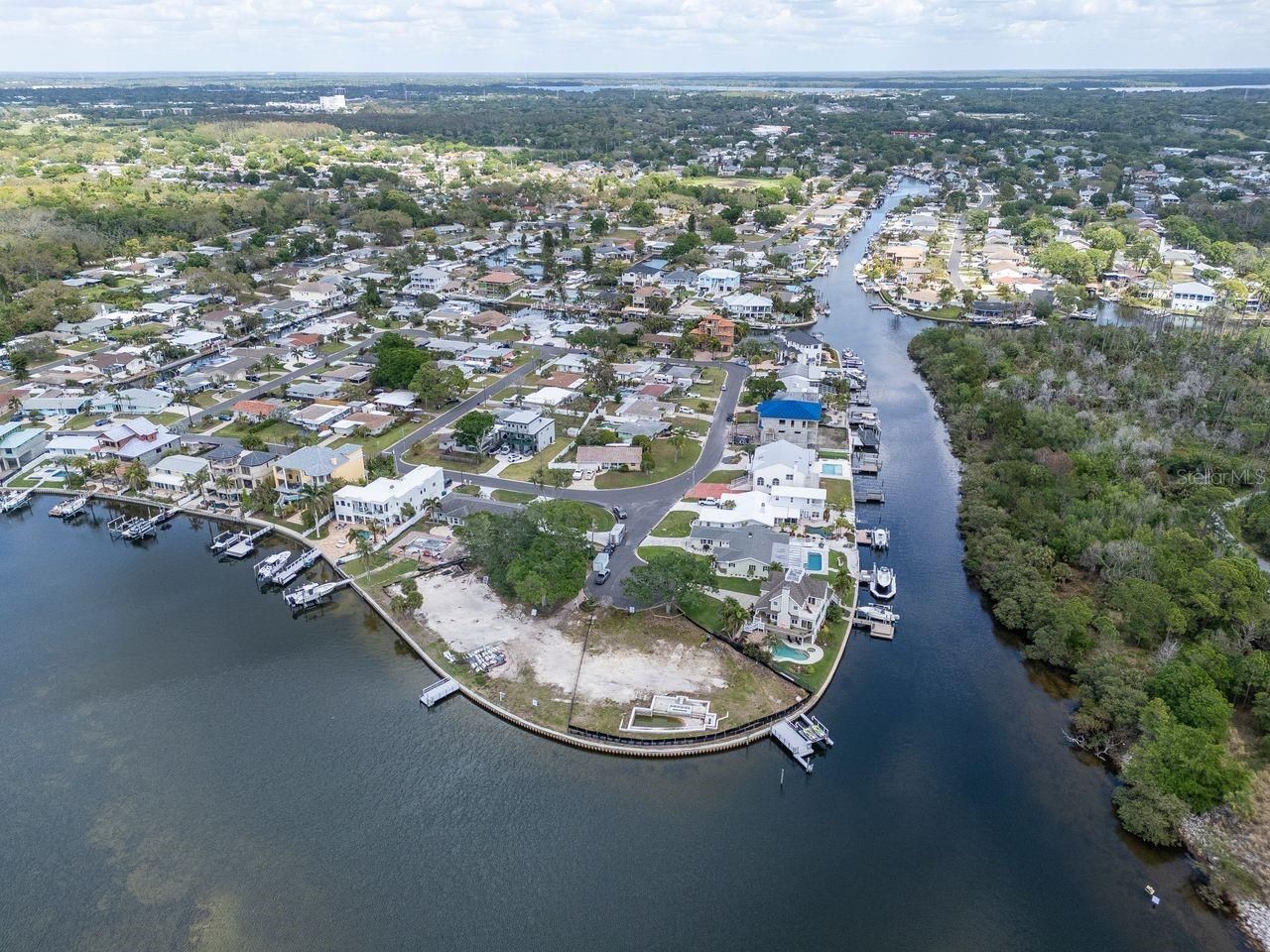 507 Driftwood Drive E, Palm Harbor, FL 34683 Photo