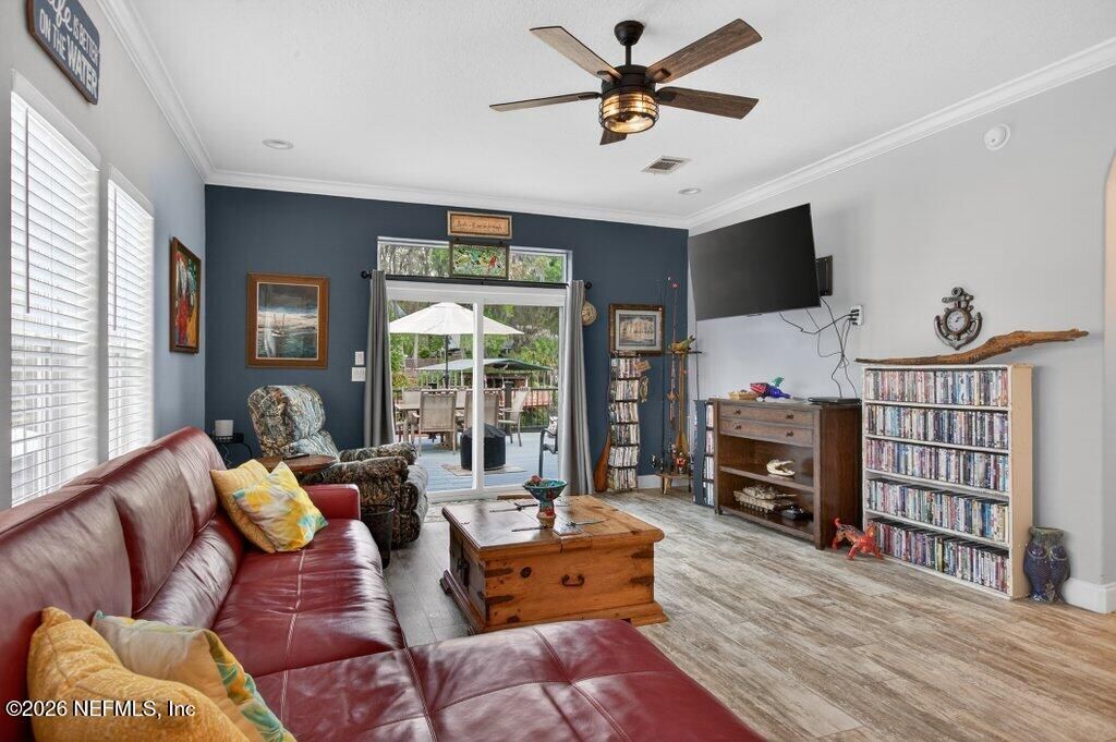 293 Maxwell Drive, Welaka, FL 32193 Photo