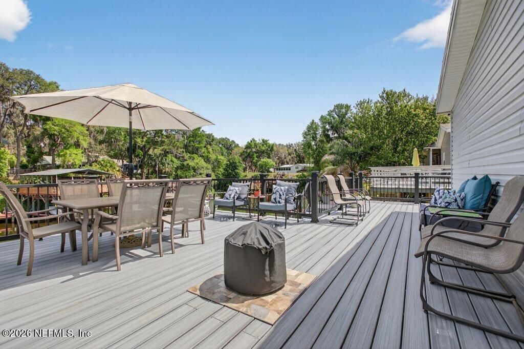 293 Maxwell Drive, Welaka, FL 32193 Photo