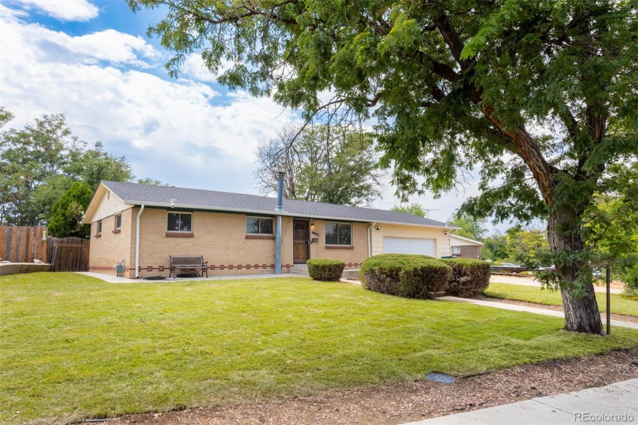 12434 E Alaska Avenue, Aurora, CO 80012 Main Photo