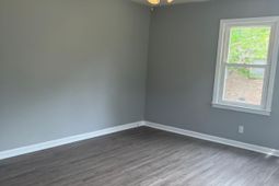 423 Mary Scott Drive photo 4