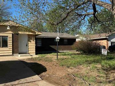 118 NE Angus, Lawton, OK 73507