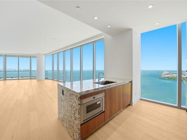 175 SE 25th Road, Unit 3102, Miami, FL 33129