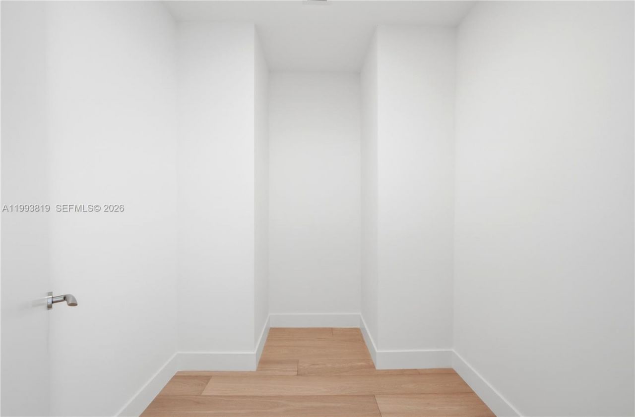 175 SE 25th Road, Unit 3102, Miami, FL 33129 Photo