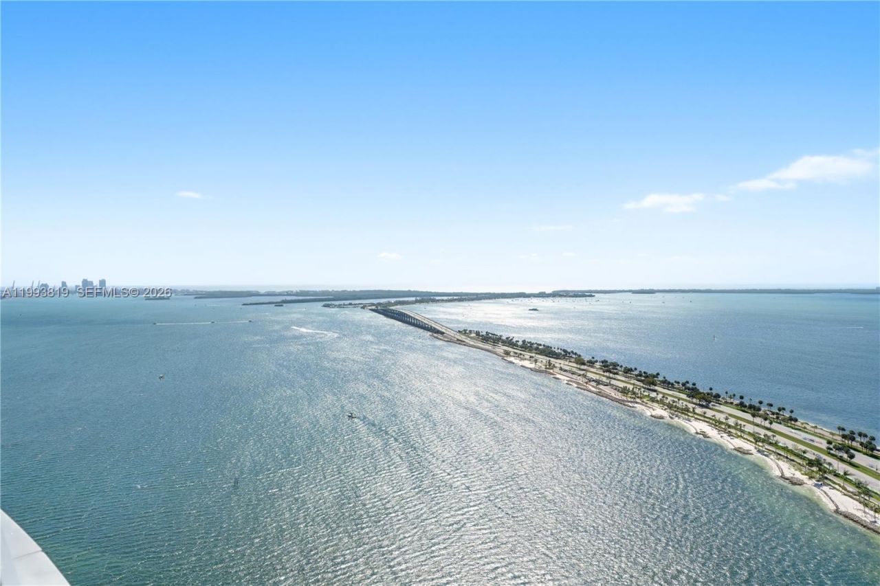 175 SE 25th Road , Unit 3102, Miami, FL 33129 Photo