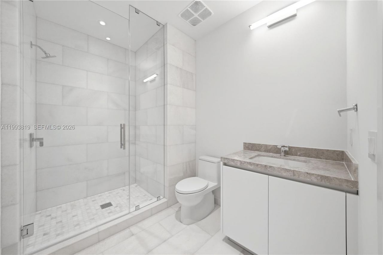 175 SE 25th Road, Unit 3102, Miami, FL 33129 Photo