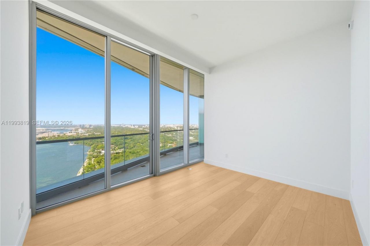 175 SE 25th Road, Unit 3102, Miami, FL 33129 Photo