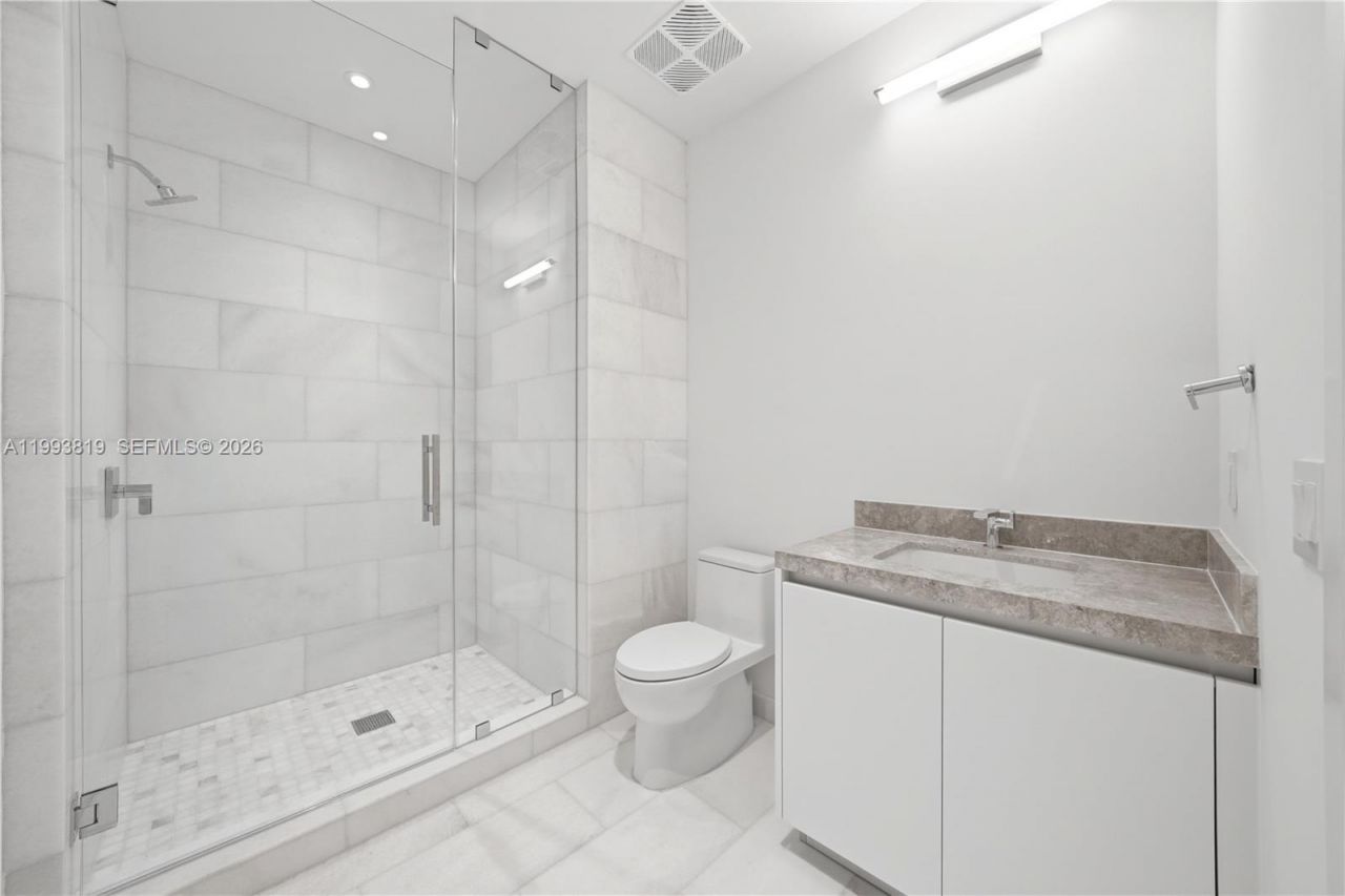 175 SE 25th Road, Unit 3102, Miami, FL 33129 Photo