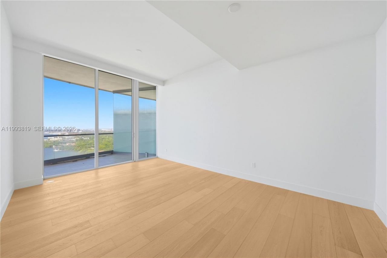 175 SE 25th Road, Unit 3102, Miami, FL 33129 Photo