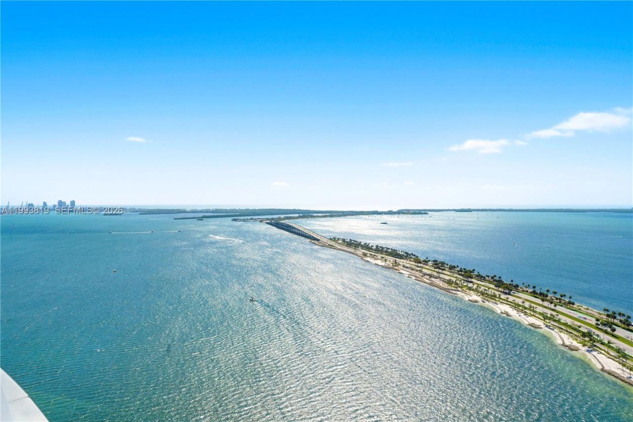 175 SE 25th Road, Unit 3102, Miami, FL 33129 Photo