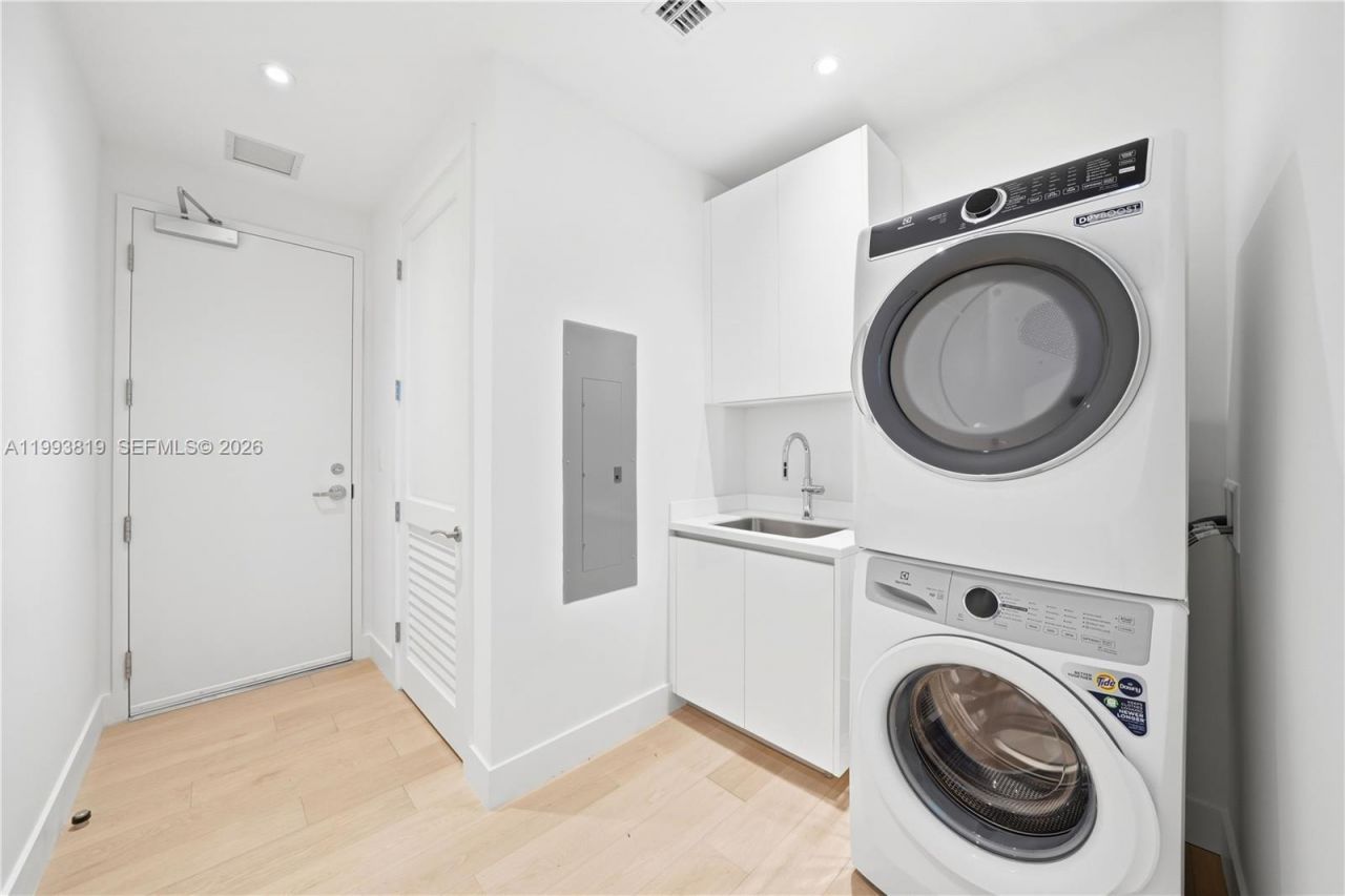 175 SE 25th Road, Unit 3102, Miami, FL 33129 Photo