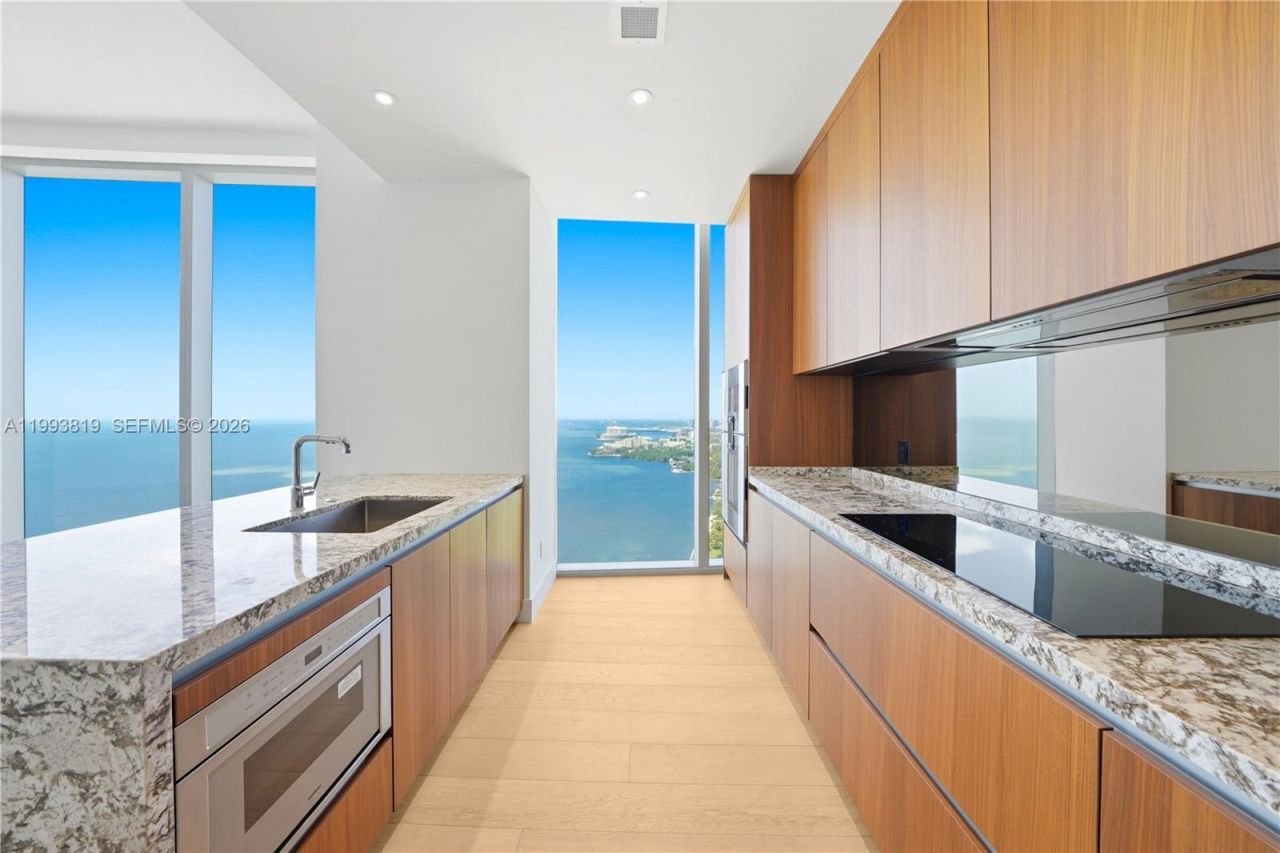 175 SE 25th Road, Unit 3102, Miami, FL 33129 Photo