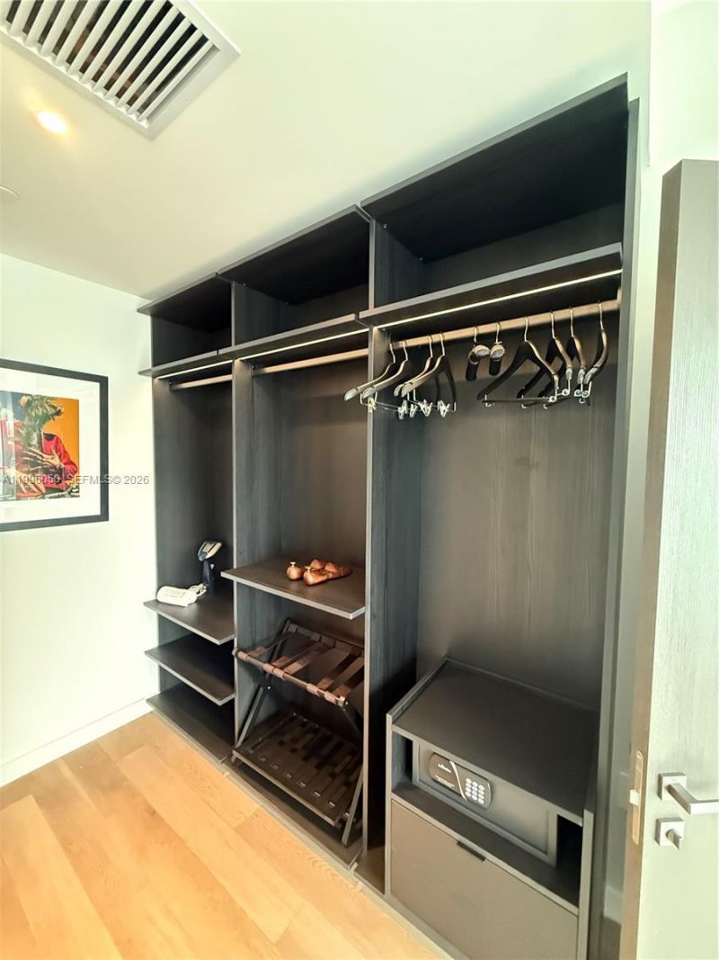 20 NE 11th St, Unit 2909, Miami, FL 33132 Photo