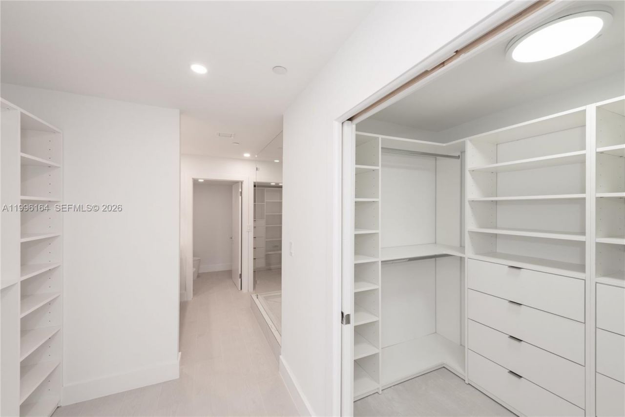 151 Crandon Blvd, Unit 241, Key Biscayne, FL 33149 Photo