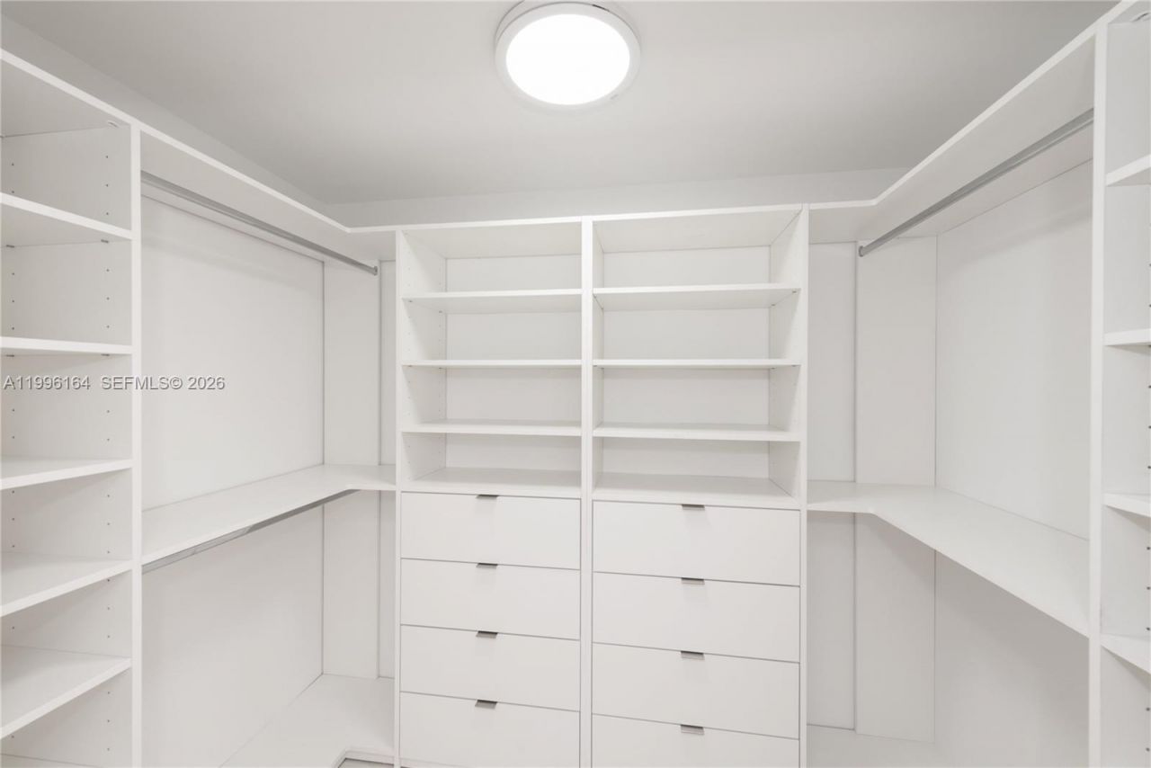 151 Crandon Blvd, Unit 241, Key Biscayne, FL 33149 Photo