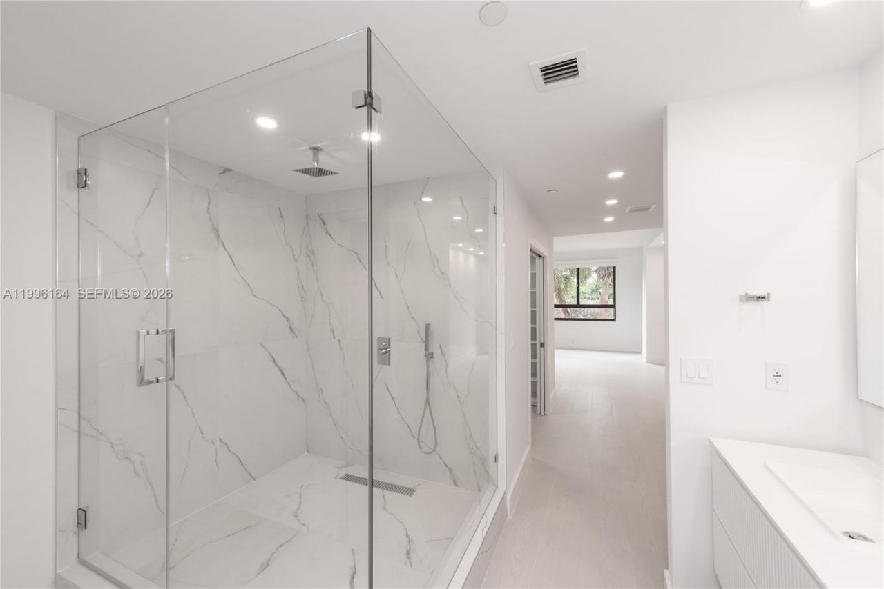 151 Crandon Blvd, Unit 241, Key Biscayne, FL 33149 Photo