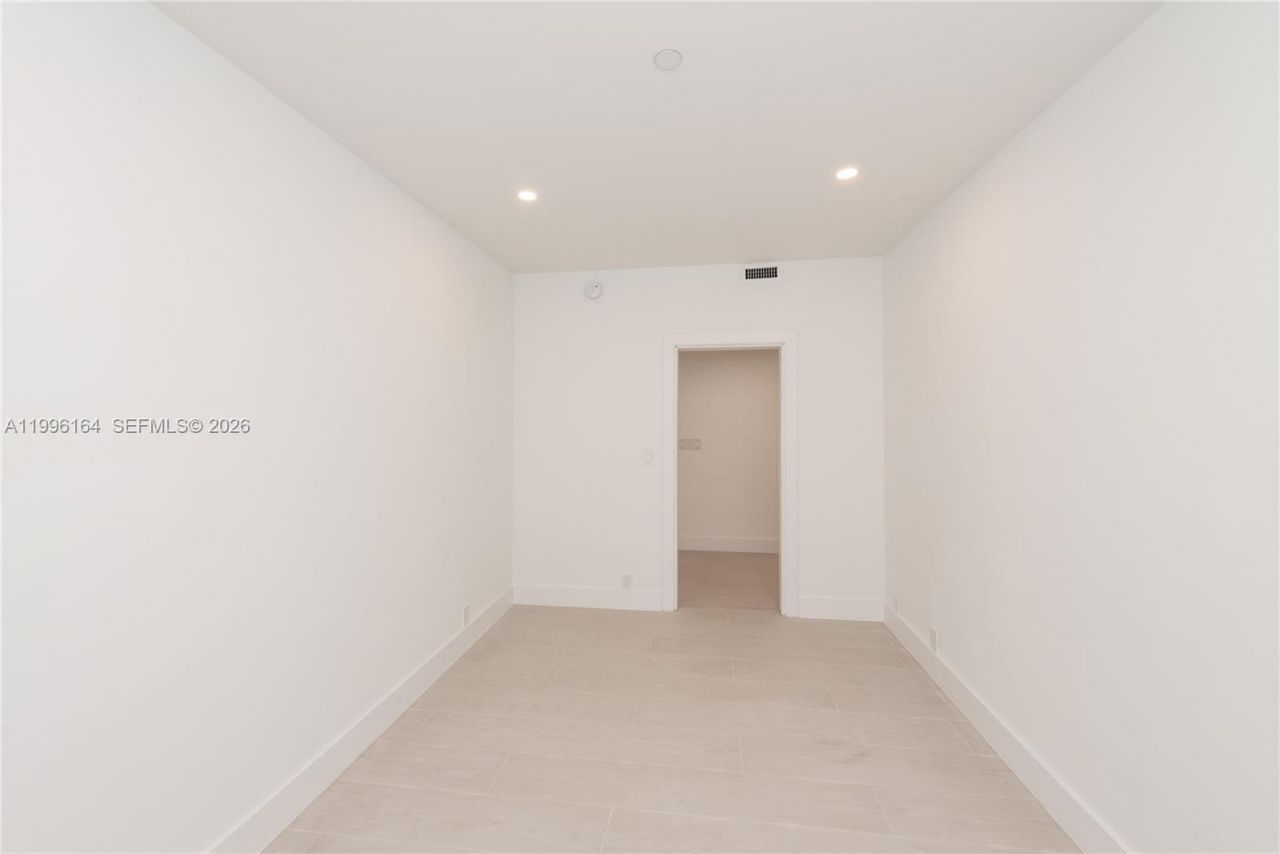 151 Crandon Blvd, Unit 241, Key Biscayne, FL 33149 Photo