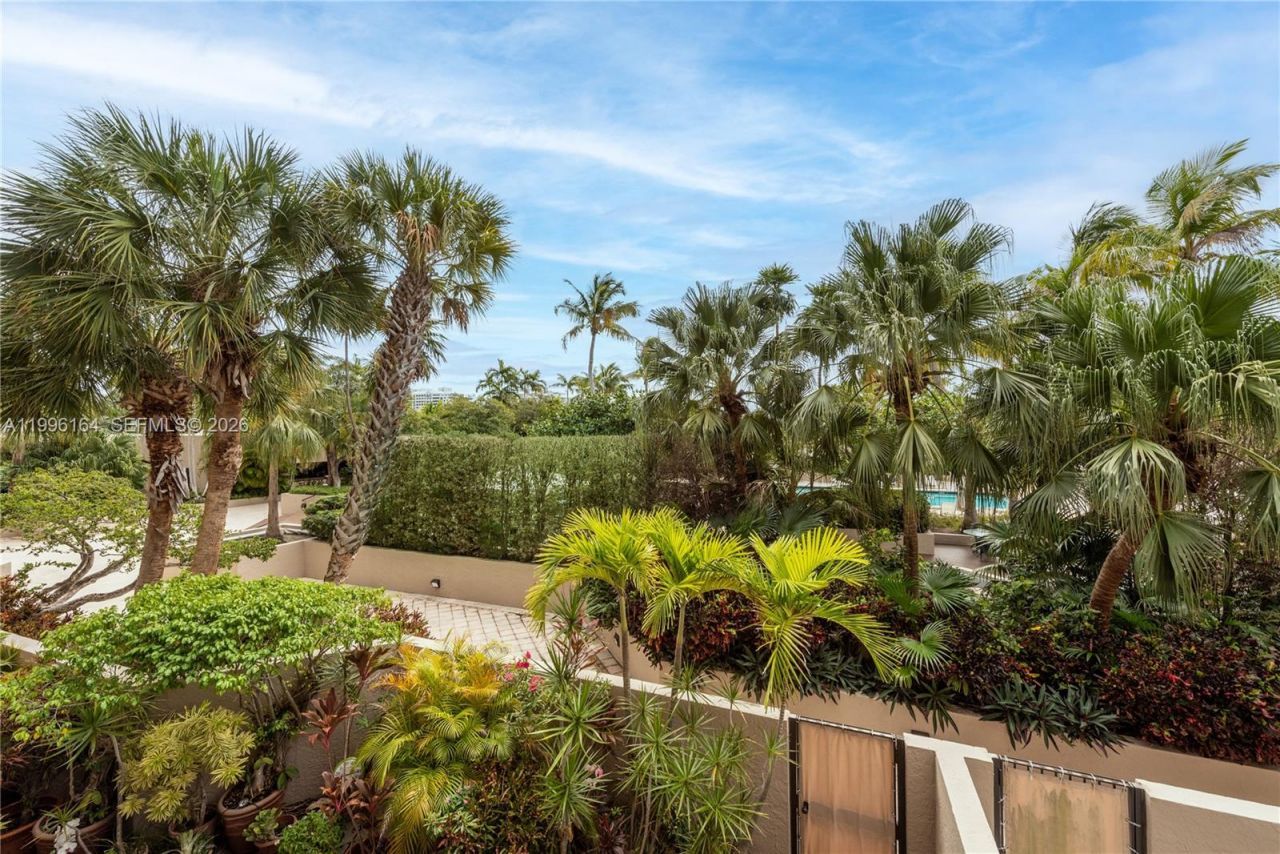 151 Crandon Blvd, Unit 241, Key Biscayne, FL 33149 Photo