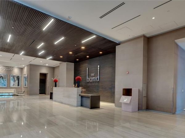 1080 SW Brickell Ave, Unit 1801, Miami, FL 33131