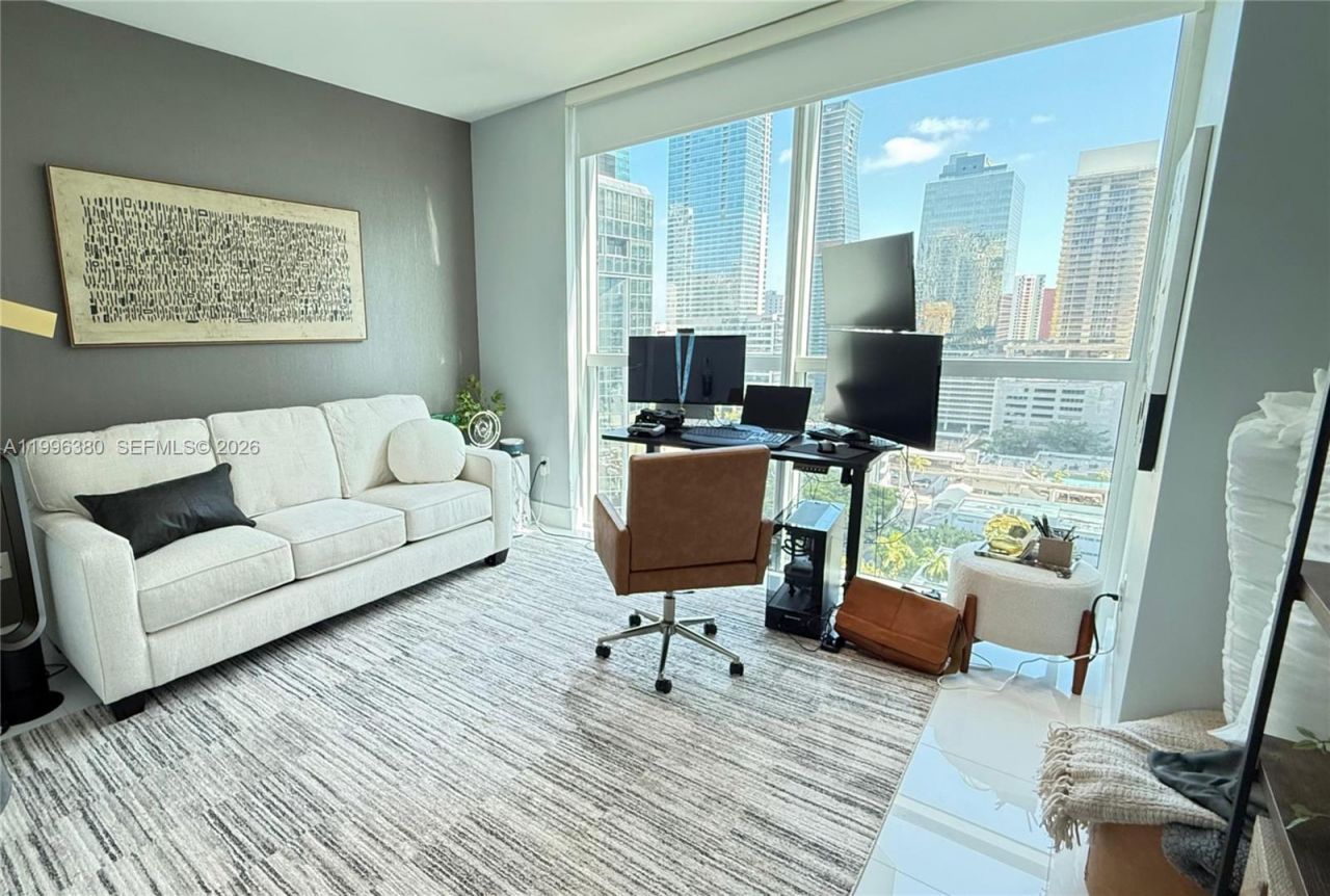 1080 Brickell Ave, Unit 1801, Miami, FL 33131 Photo