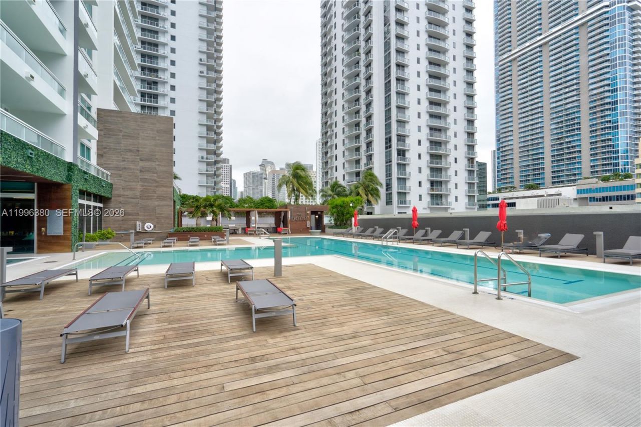 1080 Brickell Ave, Unit 1801, Miami, FL 33131 Photo